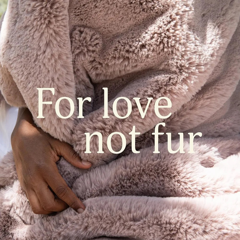 Marshmallow - Heavyweight Faux Fur Blanket | Eco-Friendly, Ultra-Soft Comfort