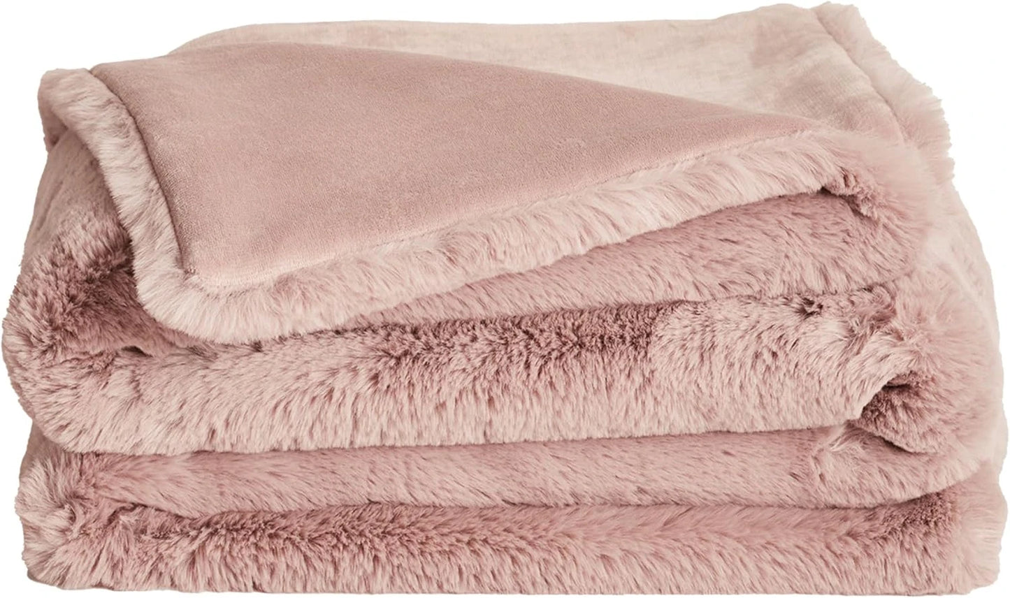 Marshmallow - Heavyweight Faux Fur Blanket | Eco-Friendly, Ultra-Soft Comfort