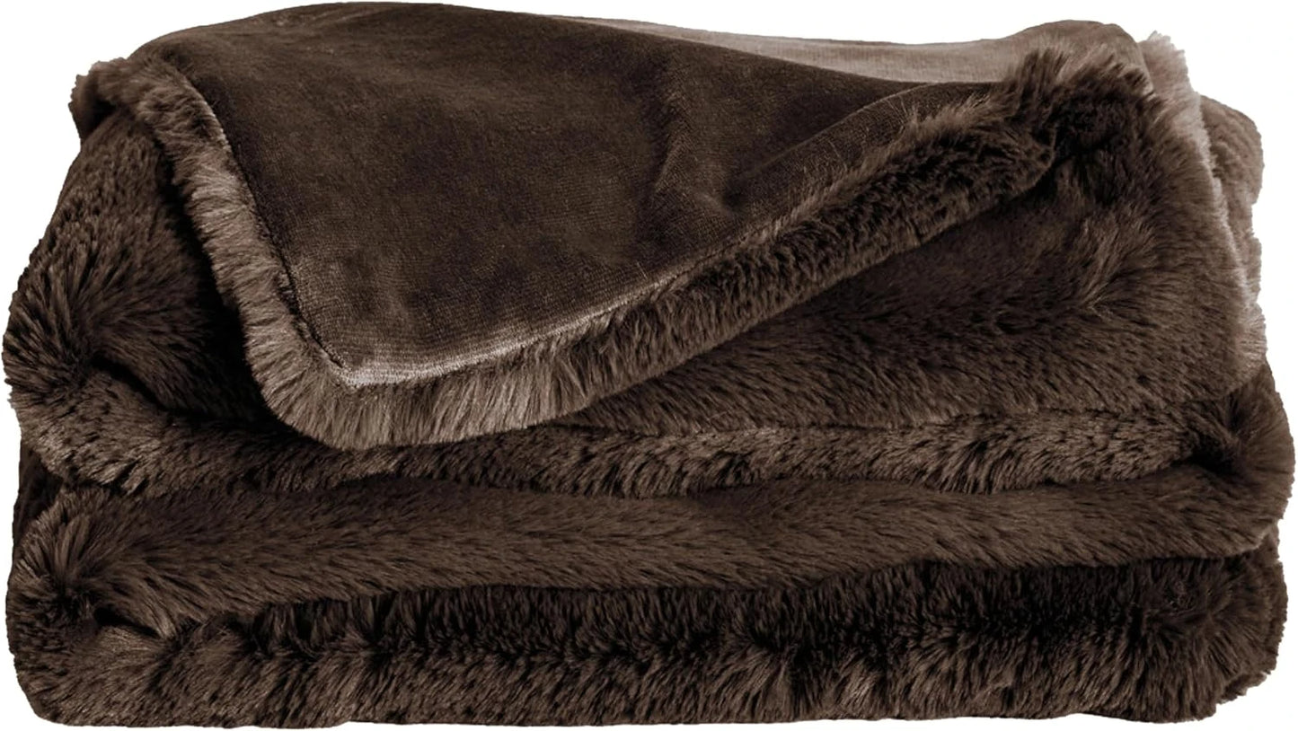 Marshmallow - Heavyweight Faux Fur Blanket | Eco-Friendly, Ultra-Soft Comfort