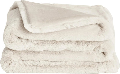 Marshmallow - Heavyweight Faux Fur Blanket | Eco-Friendly, Ultra-Soft Comfort