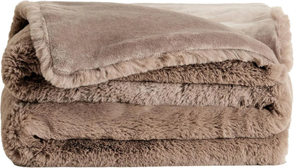 Marshmallow - Heavyweight Faux Fur Blanket | Eco-Friendly, Ultra-Soft Comfort