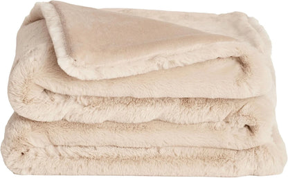Marshmallow - Heavyweight Faux Fur Blanket | Eco-Friendly, Ultra-Soft Comfort